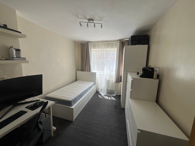 Room Digby Street in Greater London