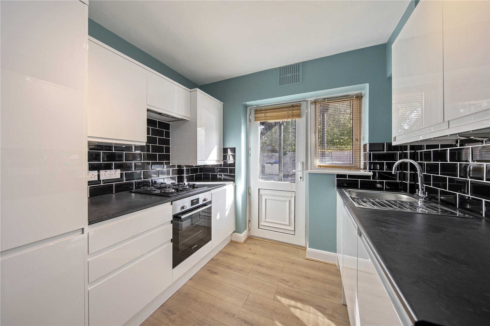 Flat Amyand Park Road in Greater London
