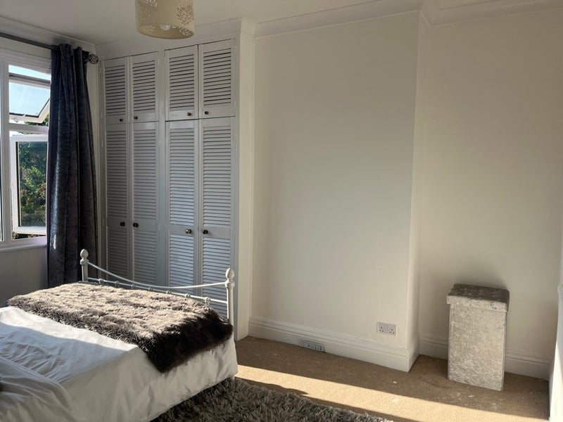 Room Clarendon Drive in Greater London