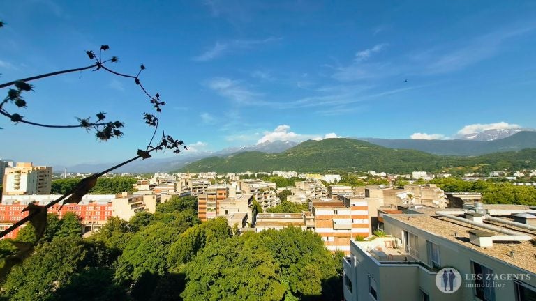 Flat Allée de la Pelouse in Grenoble