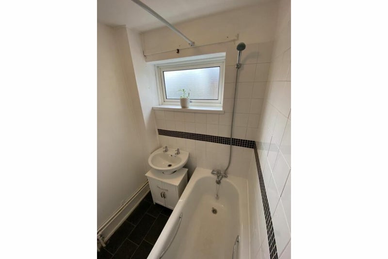 Room Roman Way in Birmingham