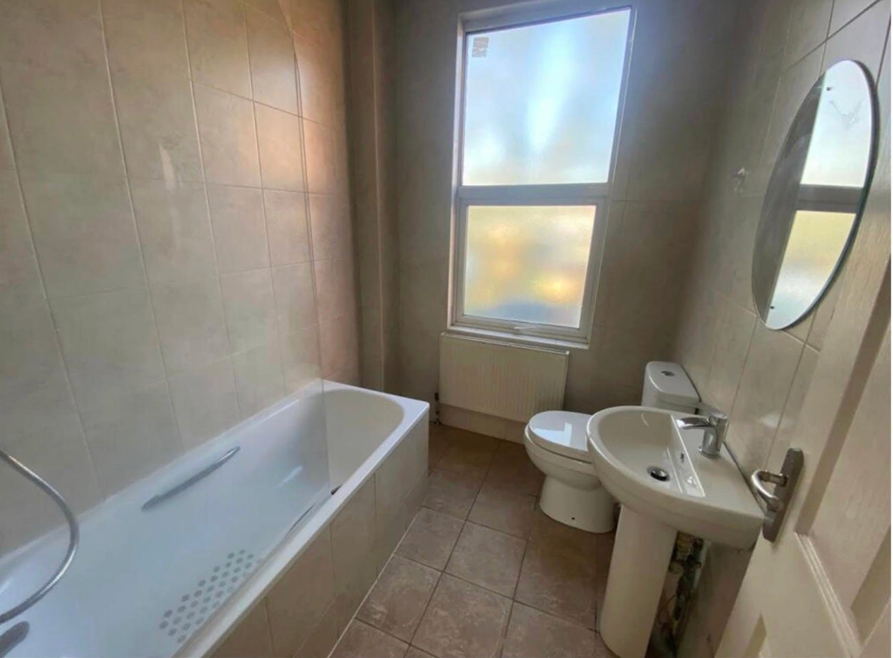 Flat Barham Close in Greater London