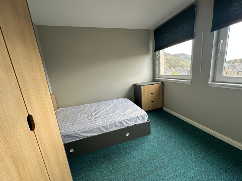 Room Roxburgh Place in City of Edinburgh