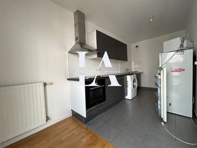 Flat Boulevard des Bouvets in Nanterre