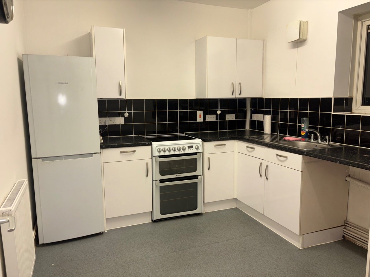 Flat Dagenham Road in Greater London