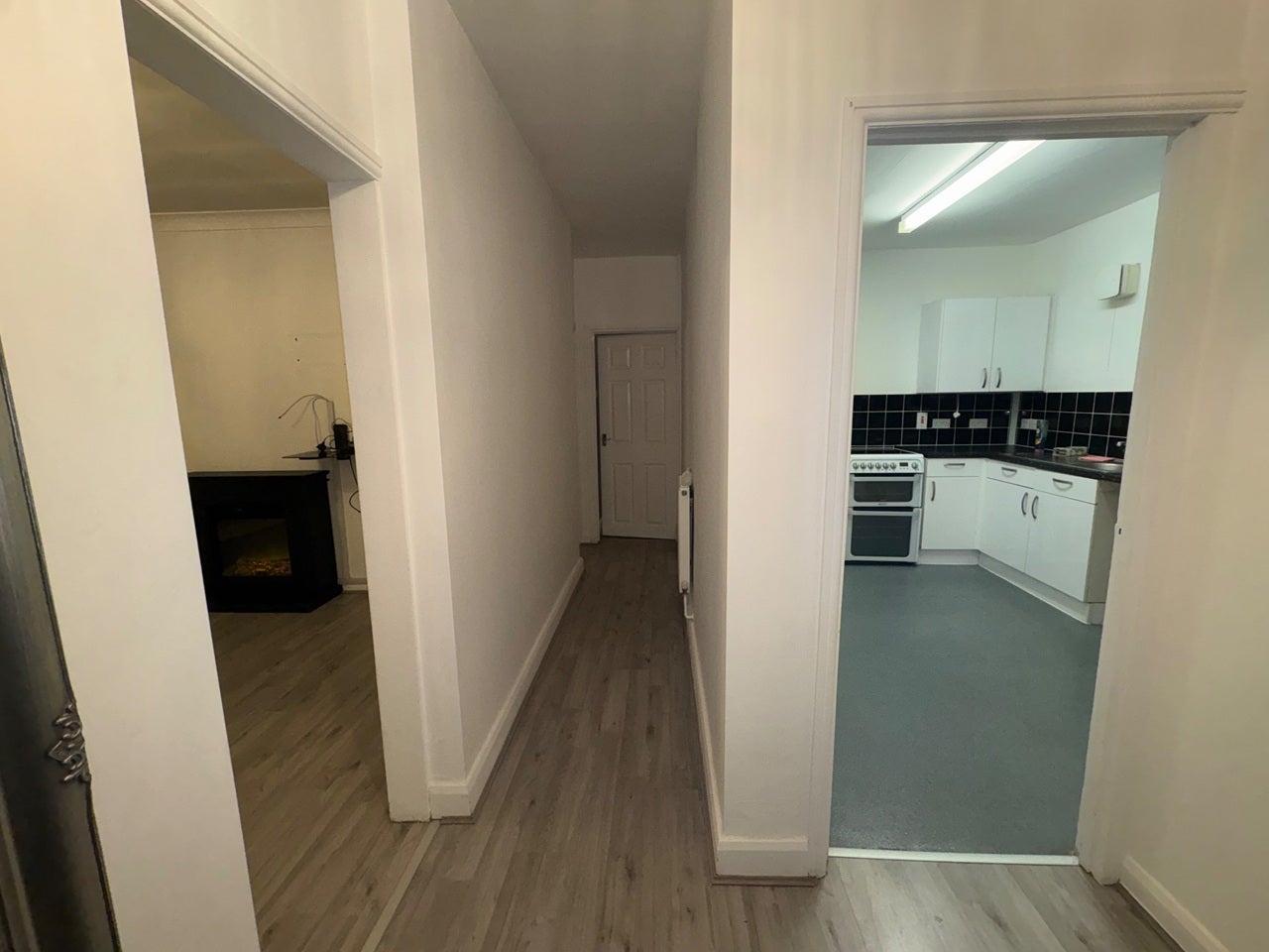 Flat Dagenham Road in Greater London