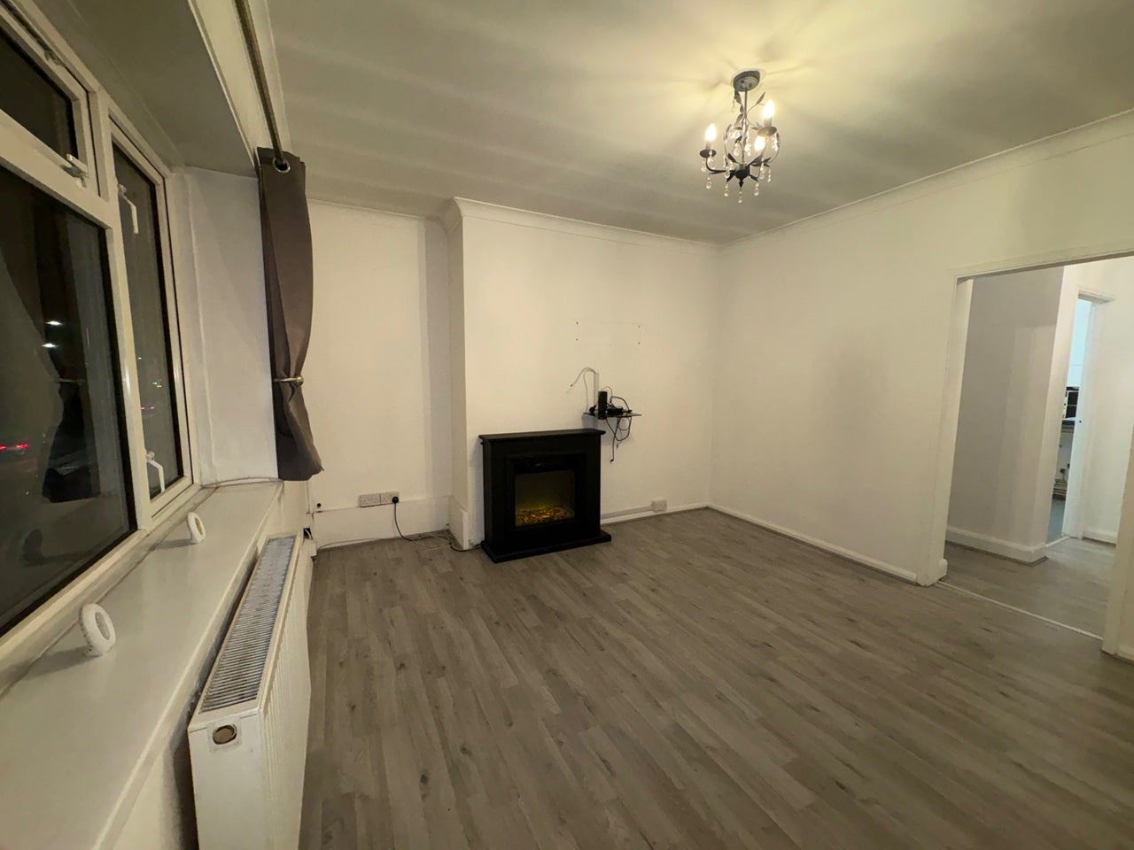 Flat Dagenham Road in Greater London