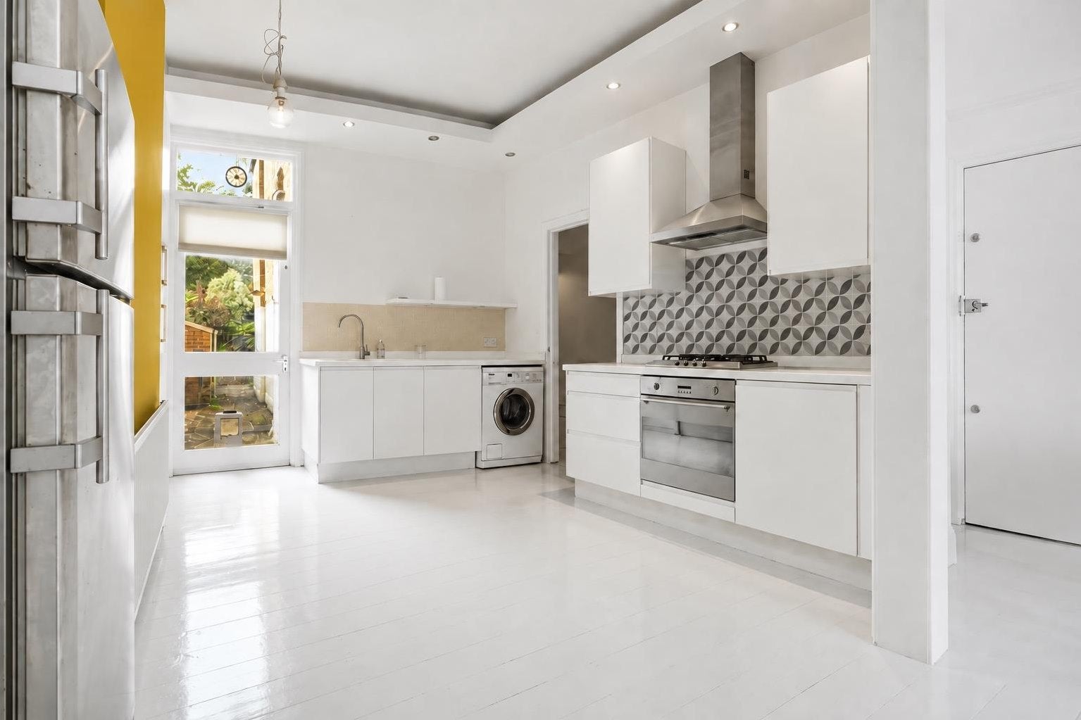 Flat Garthorne Road in Greater London