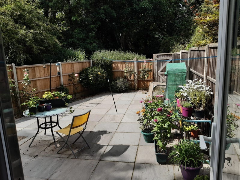 Room Lorian Close in Greater London
