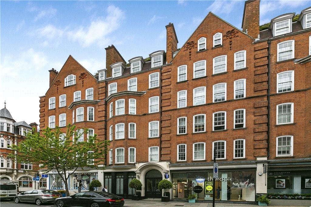 Flat Eccleston Street in City of Westminster