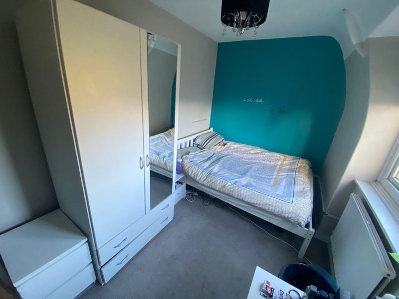 Room Wandsworth Road in Greater London