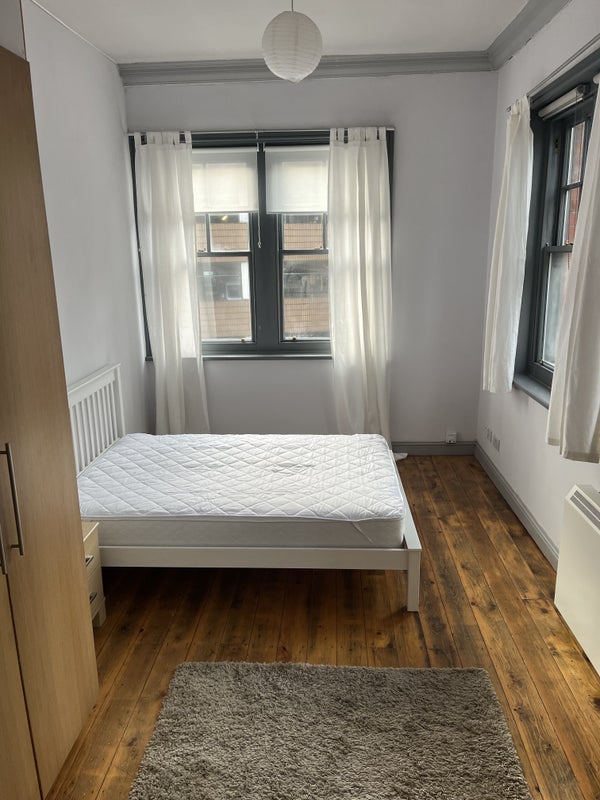 Room Turner Street in Manchester