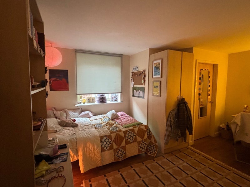 Room Daisy Bank Road in Manchester