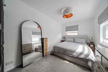 Flat Battersea Rise in Greater London