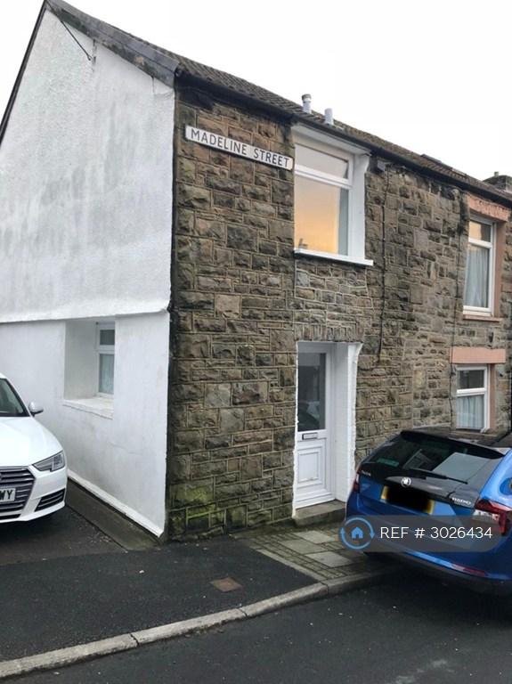House Madeline Street in Pentre