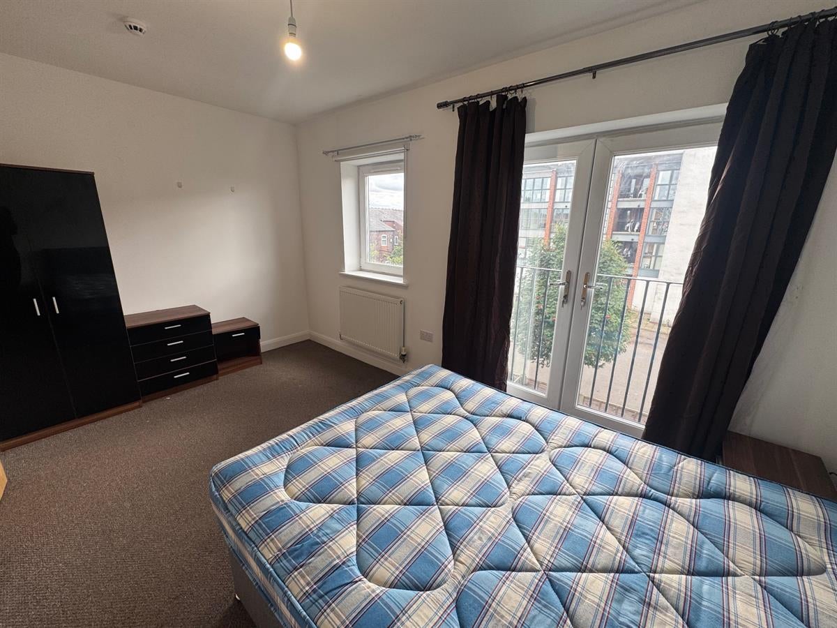 Room Dunworth Street in Manchester