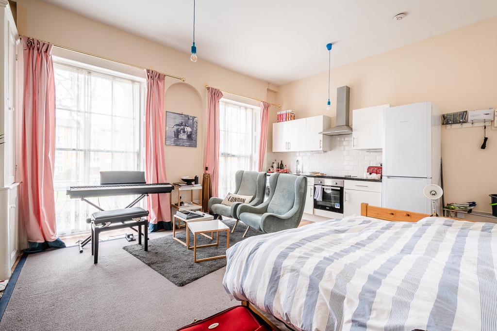 Flat Regent Square in Greater London