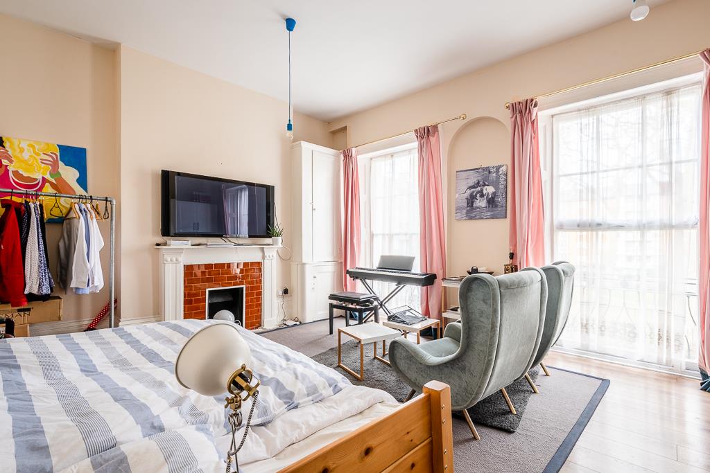 Flat Regent Square in Greater London