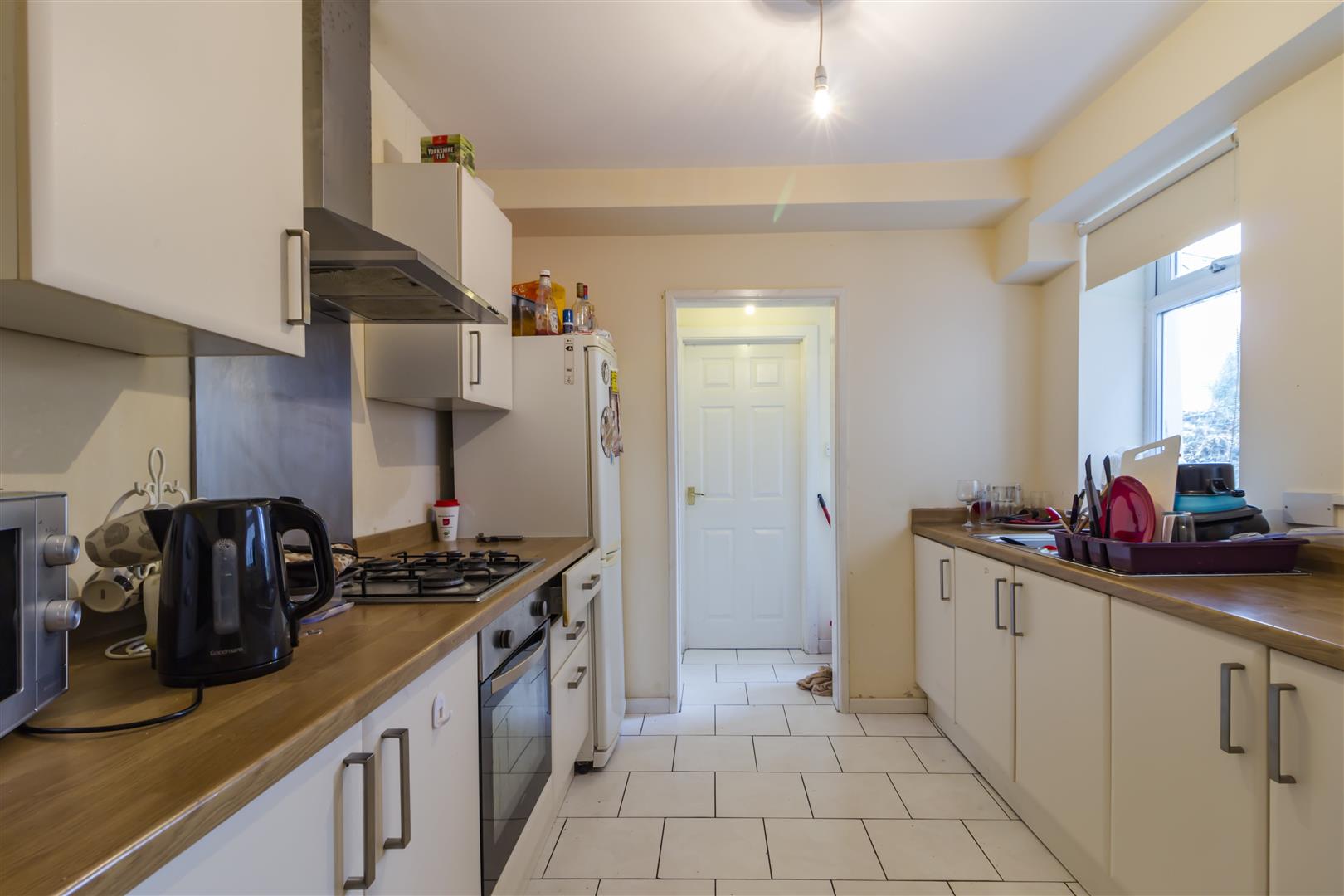 Room Queen Street in Pontypridd