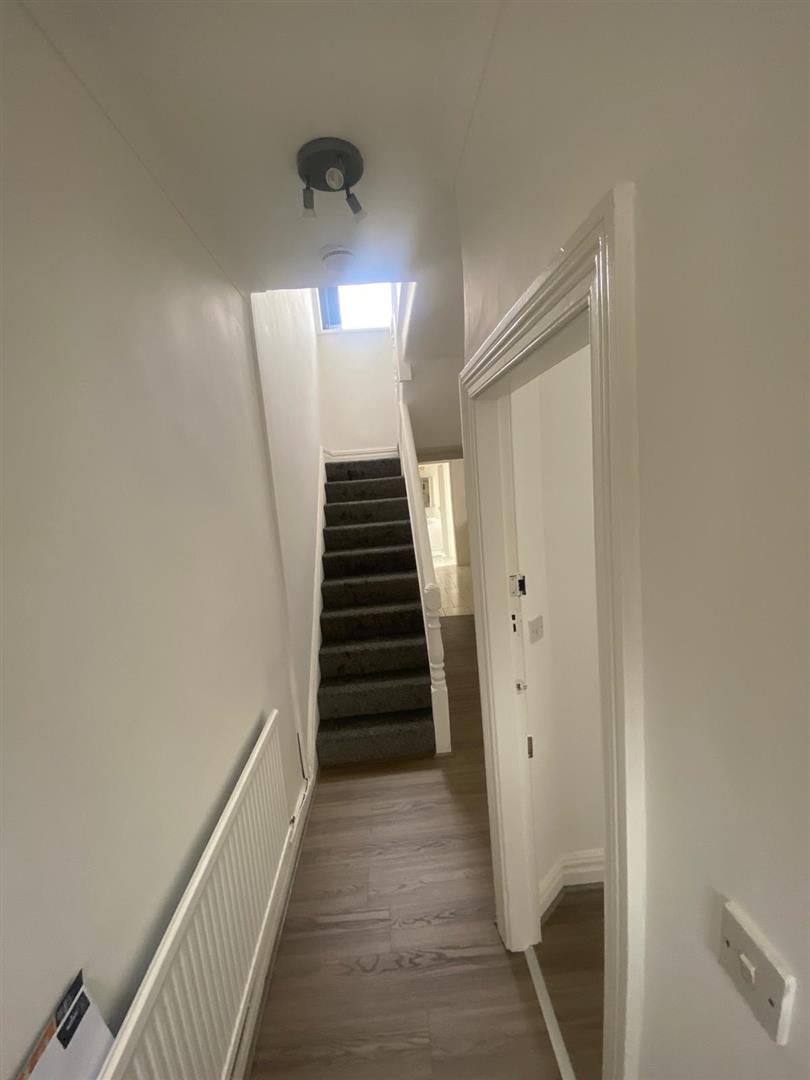 Room Queen Street in Pontypridd
