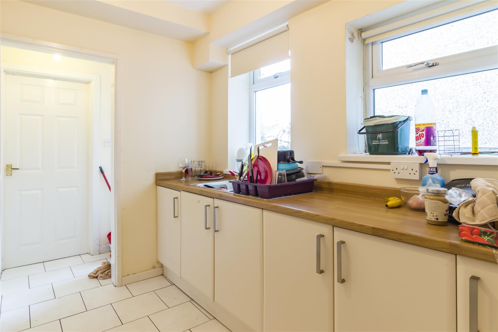 Room Queen Street in Pontypridd