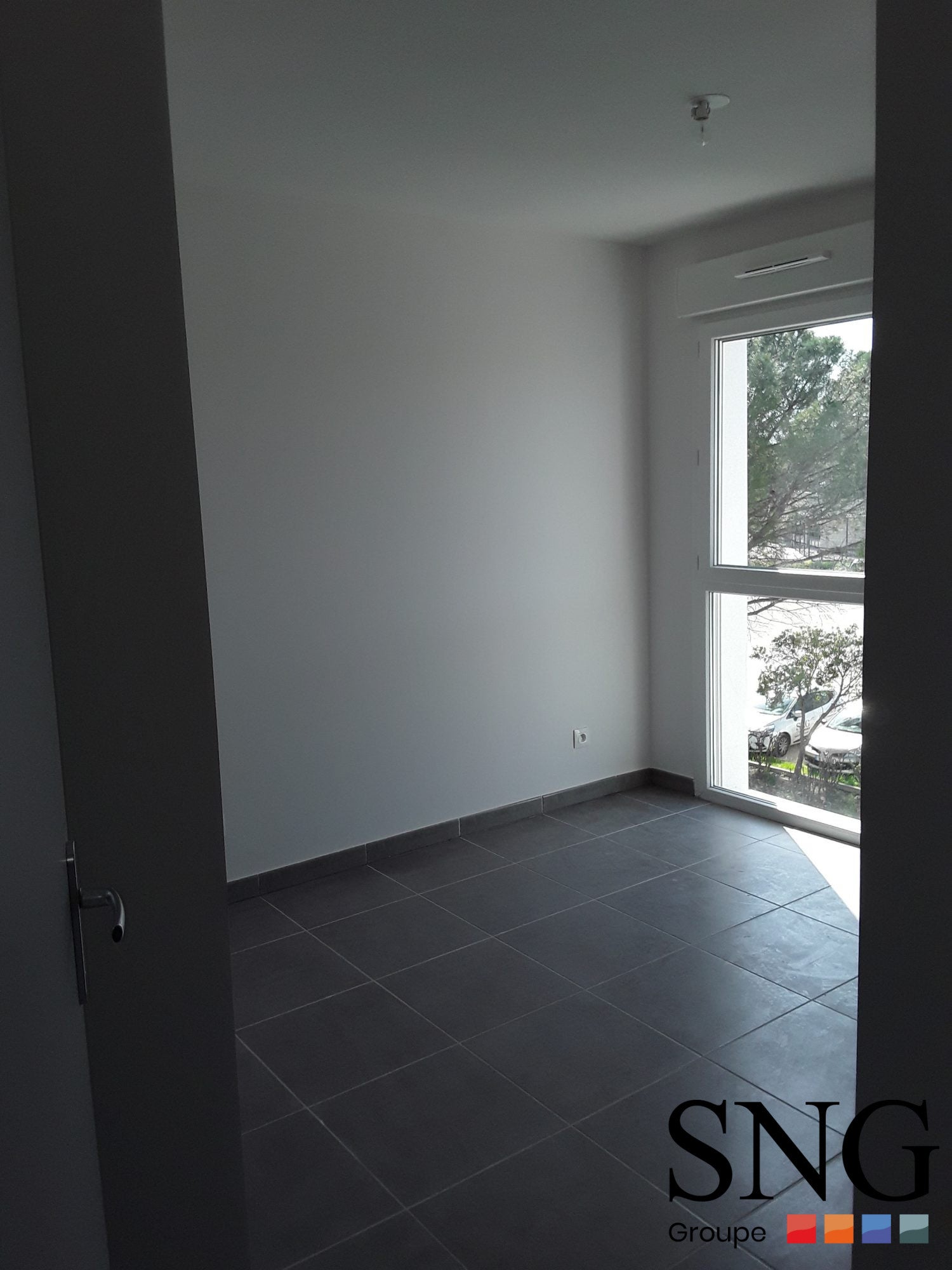 Flat Rue de Cabrières in Saint-Gervasy