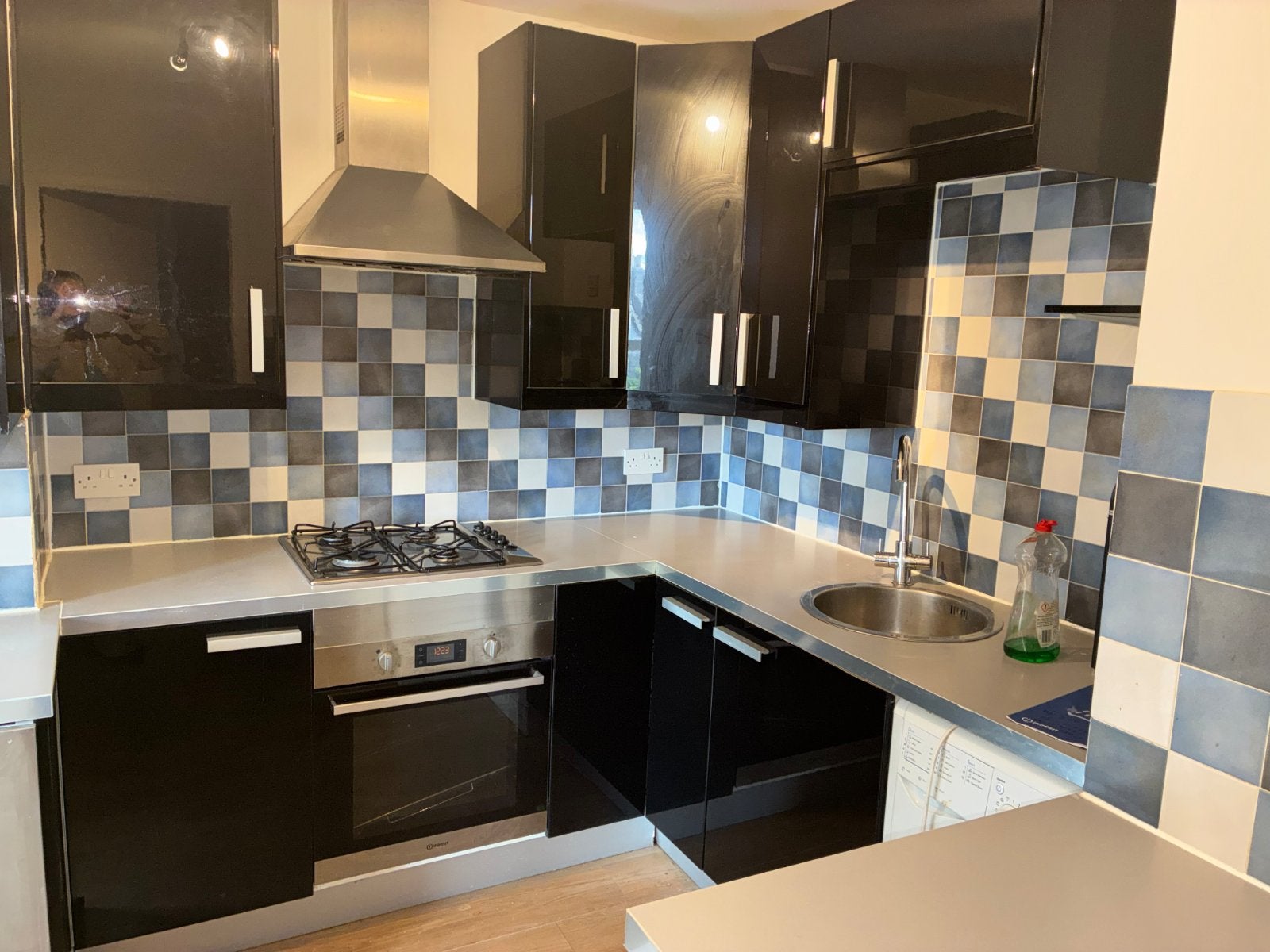 Flat Elmbank Terrace in Aberdeen City