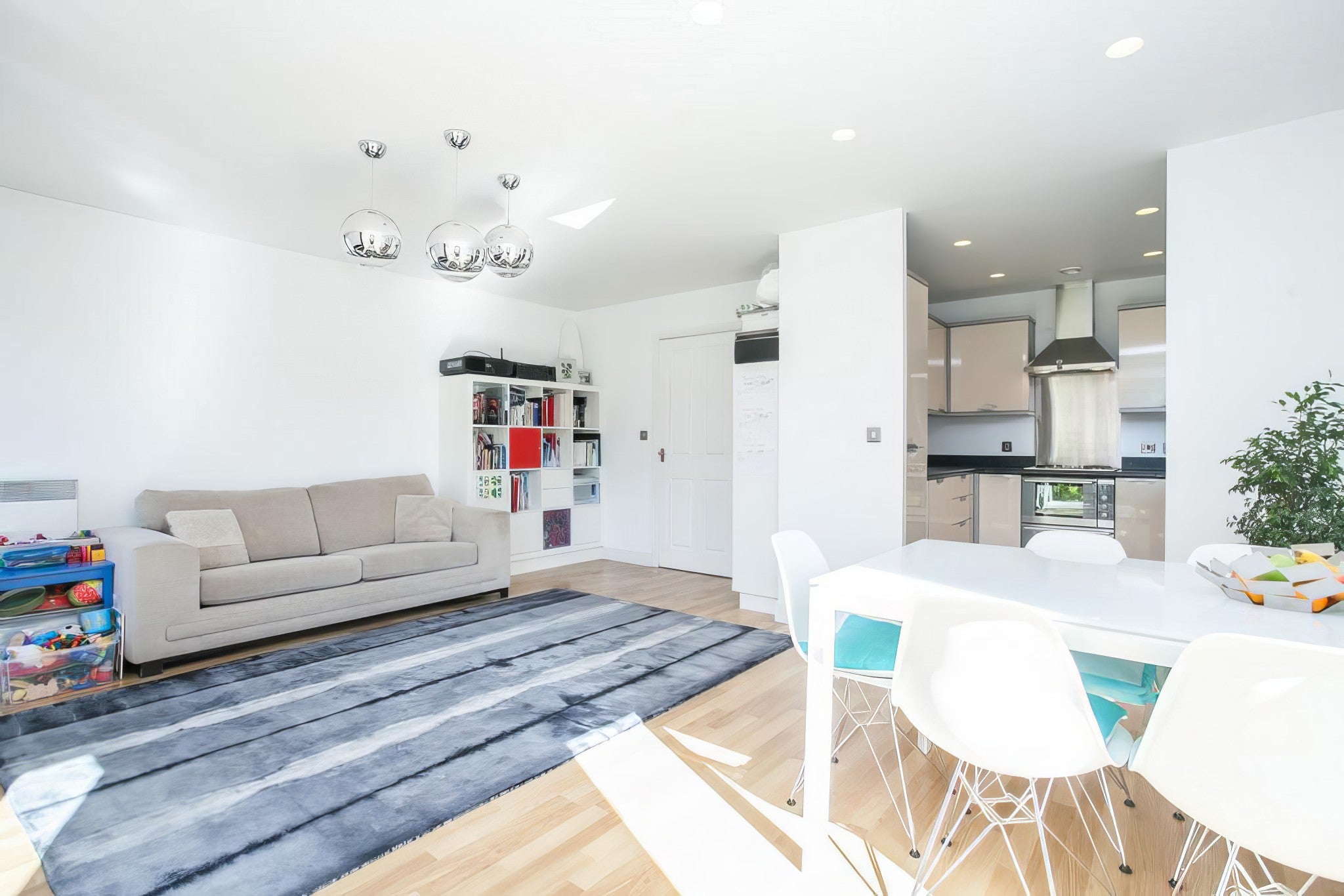 Flat Harry Zeital Way in Greater London