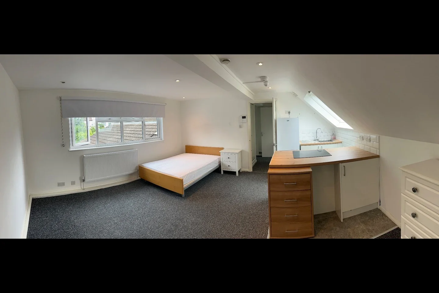 Flat Blenheim Park Road in Greater London