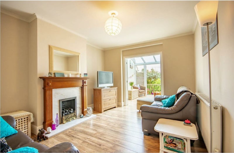 Room Teesdale Road in Nottingham