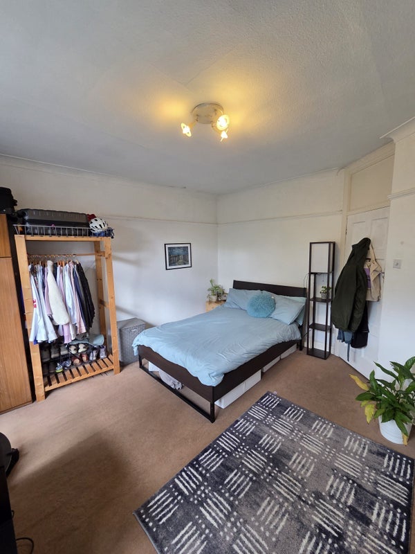 Room Stanhope Court in Greater London