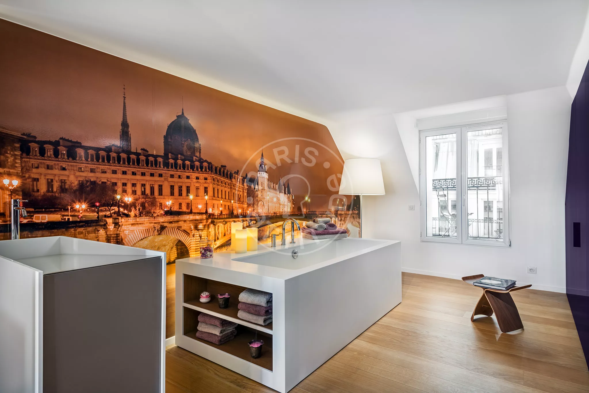 Appartement Rue La Fayette à Paris