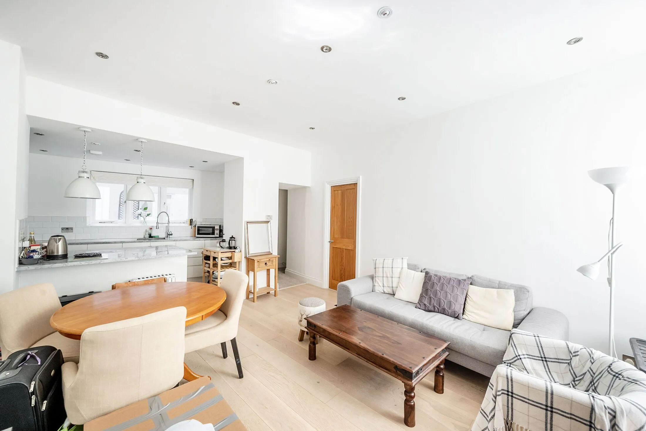 Flat Courtfield Gardens in Greater London