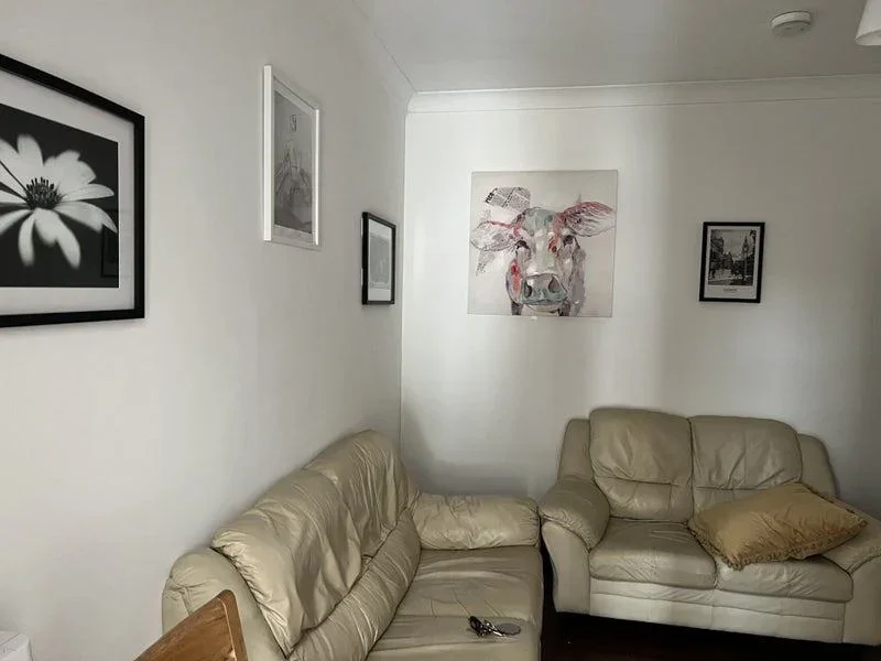 Room Faggs Road in Greater London