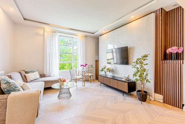 Flat Alexandra Road in Greater London
