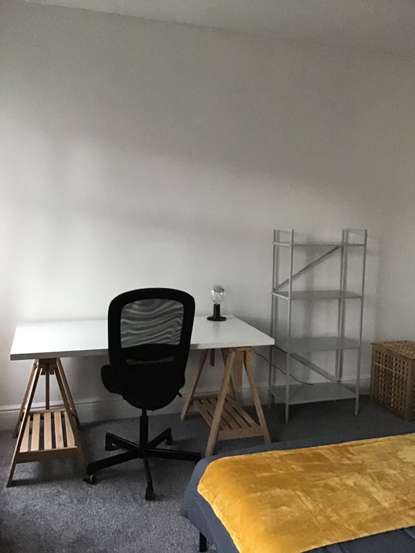 Room Walsgrave Road in Coventry