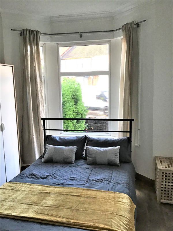 Room Walsgrave Road in Coventry
