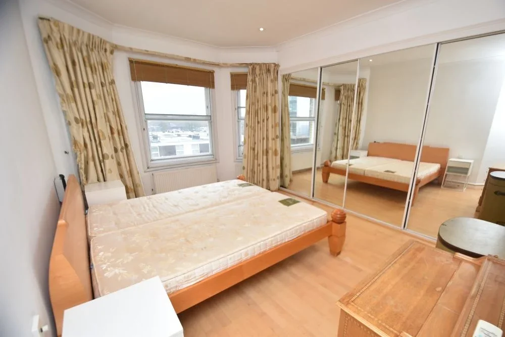 Flat Fellows Road in Greater London