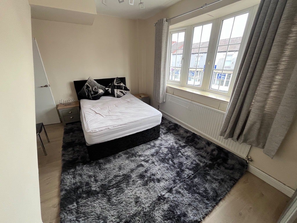 Room Nantwich Road in Crewe