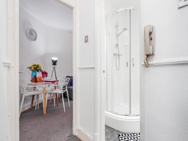 Flat Judd Street in Greater London