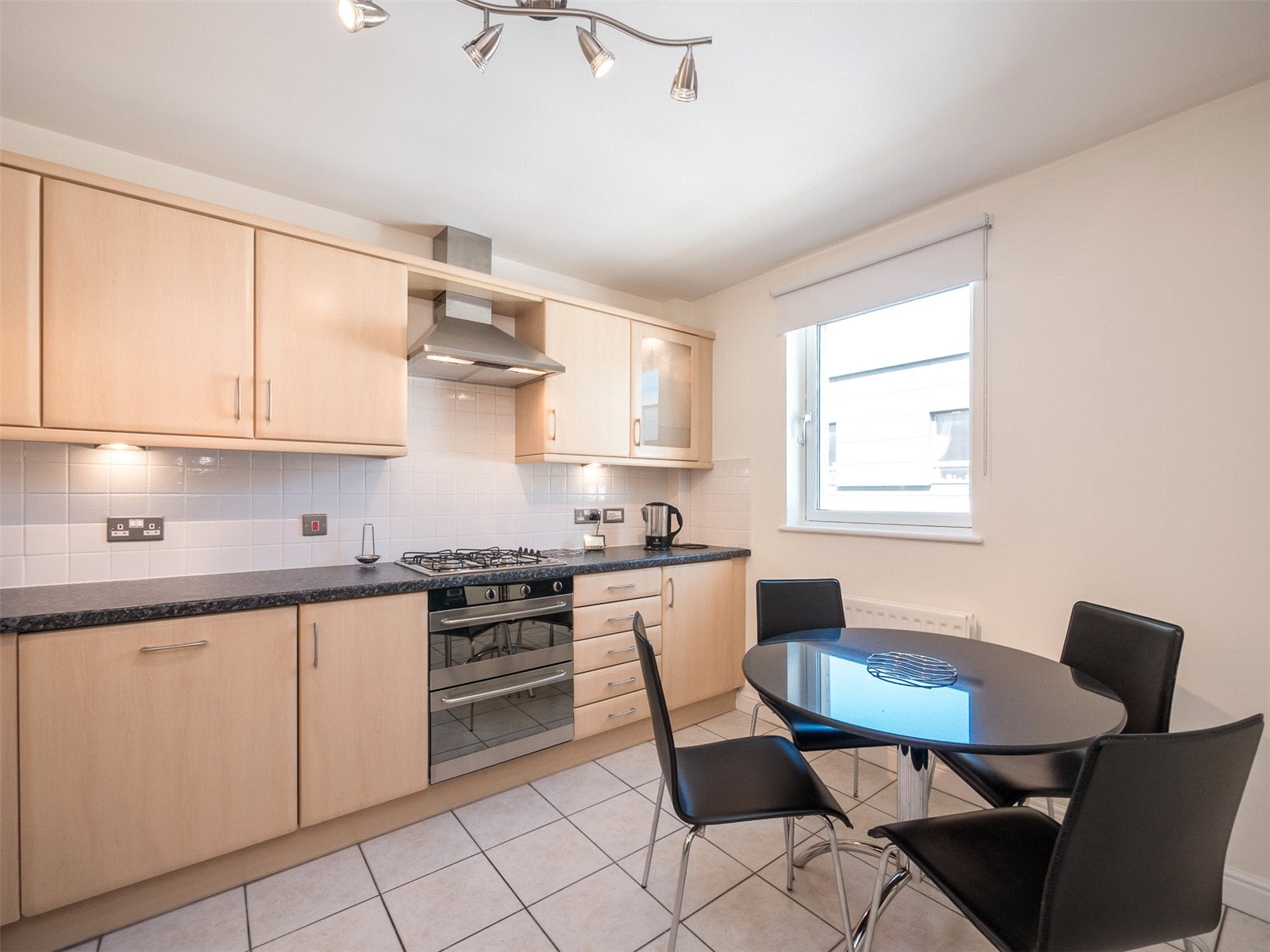 Flat Old Tolbooth Wynd in City of Edinburgh