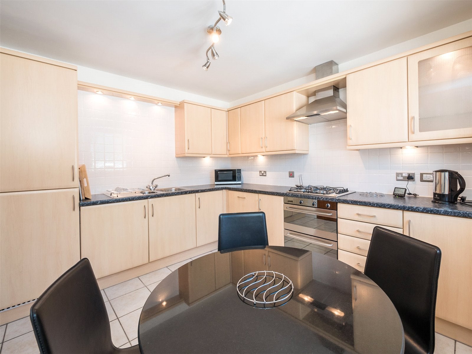 Flat Old Tolbooth Wynd in City of Edinburgh