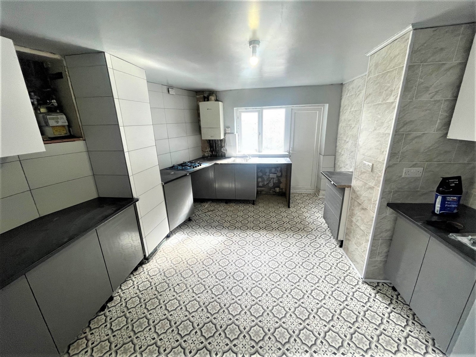 Room Hallam Road in Borough of Pendle