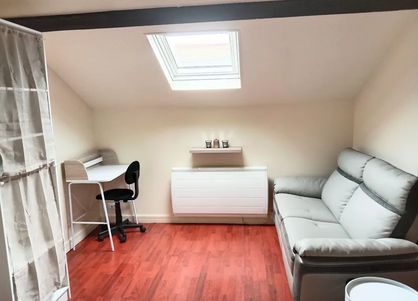 Flat Rue Croix Saint-Marc in Reims
