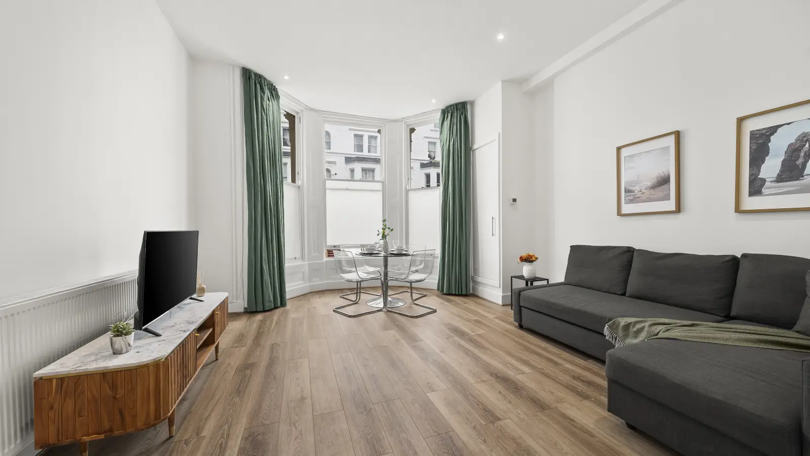 Flat Templeton Place in Greater London
