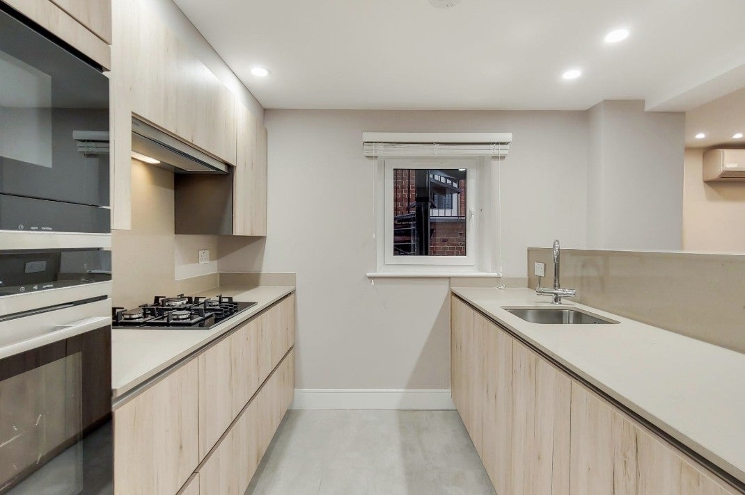 Flat Fitzjohn's Avenue in Greater London