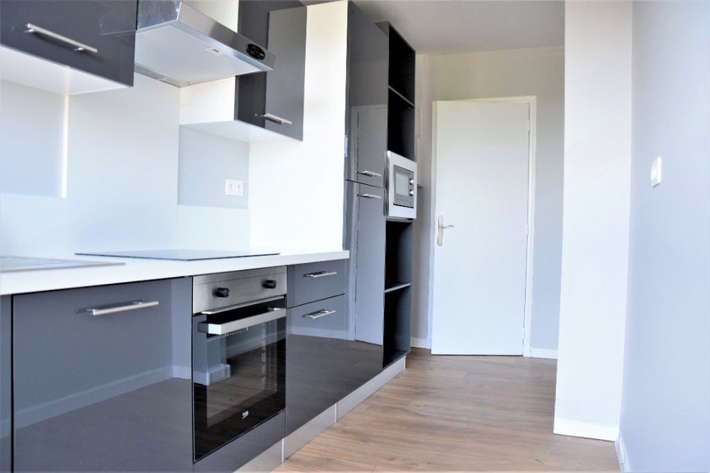 Flat Square de Marigny in Le Chesnay-Rocquencourt