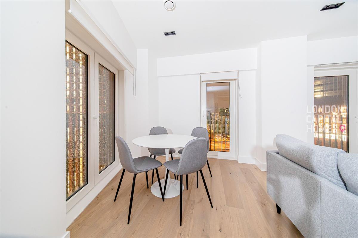 Flat Exchange Gardens in Greater London
