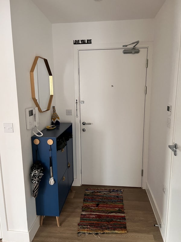 Room Forest Road in Greater London