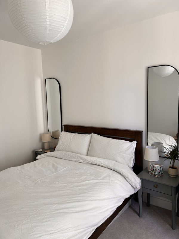 Room Forest Road in Greater London